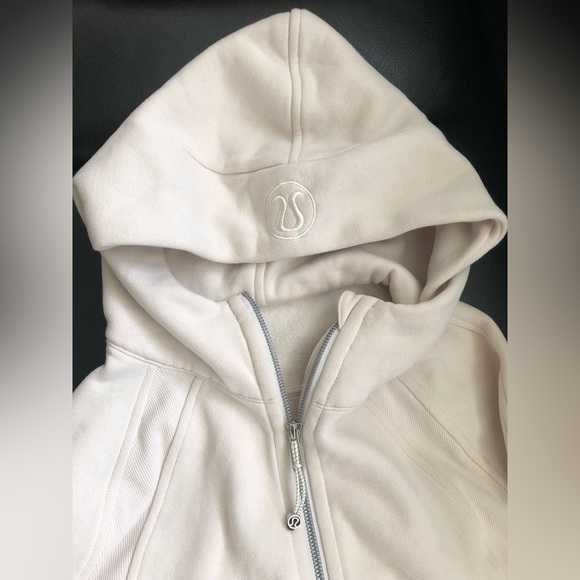 Lululemon Scuba Oversized Full Zip White Opal XS / S EUC! - Picture 8 of 14